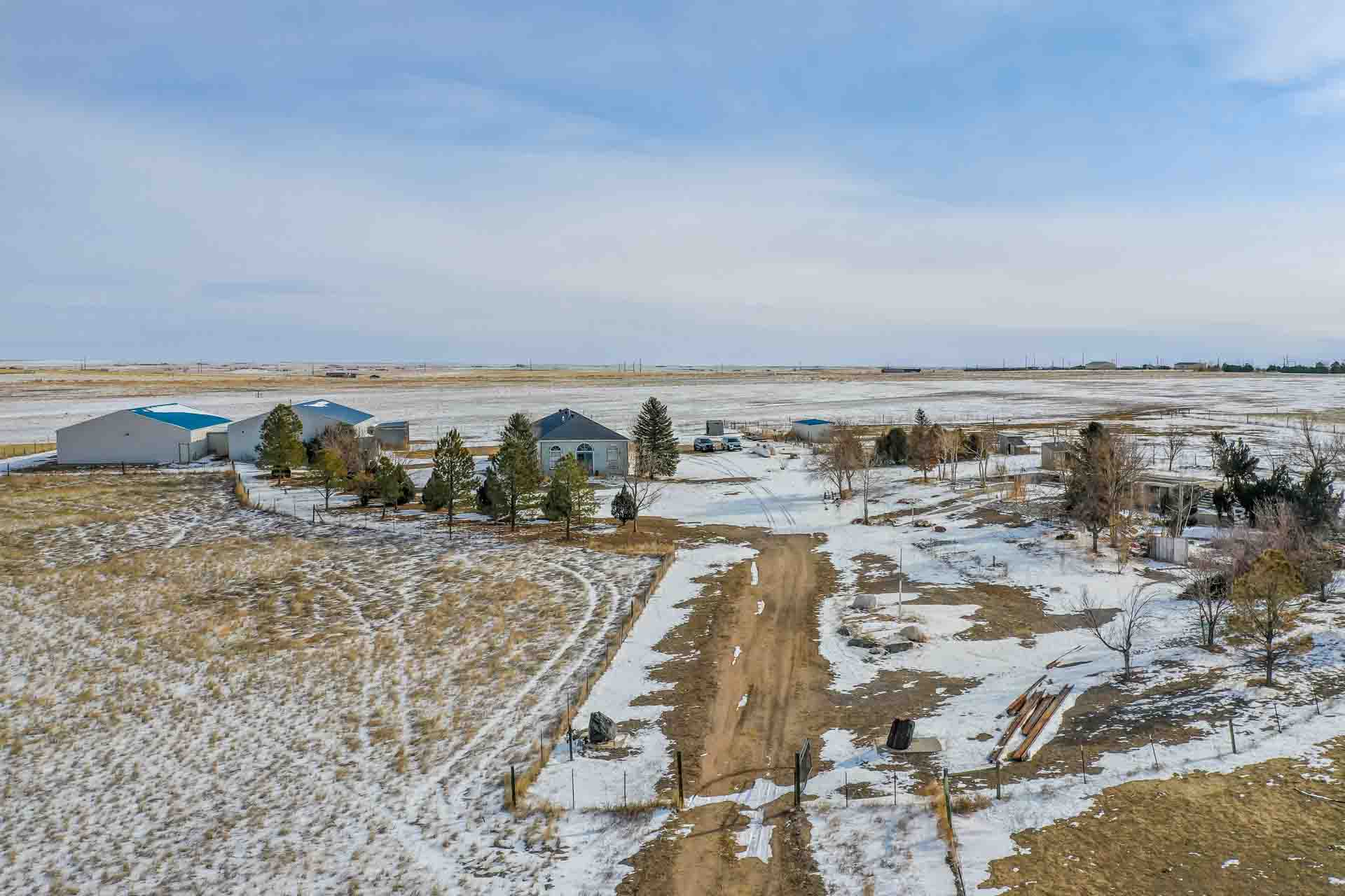 13080 Cavanaugh Rd presented by Skip Raynor FēD