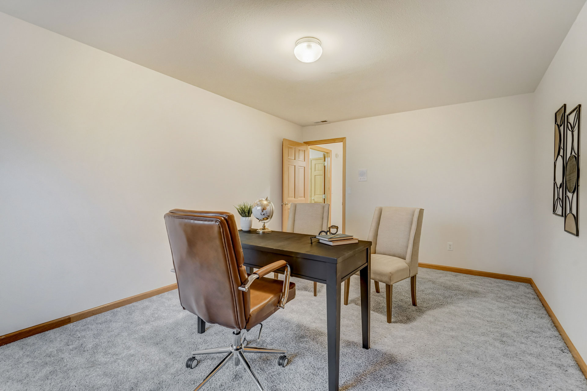 15855 Herring Rd presented by Danielle Frisbie – FēD