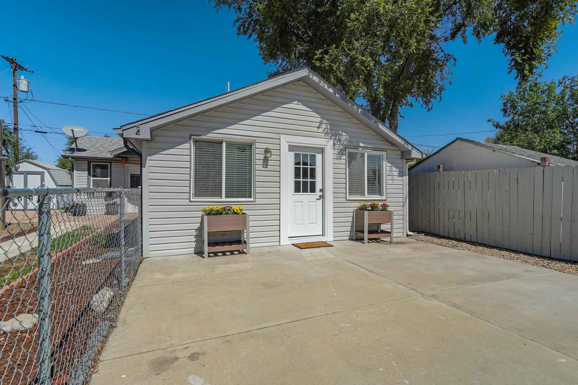 115 2nd St presented by Mark Santini - FēD