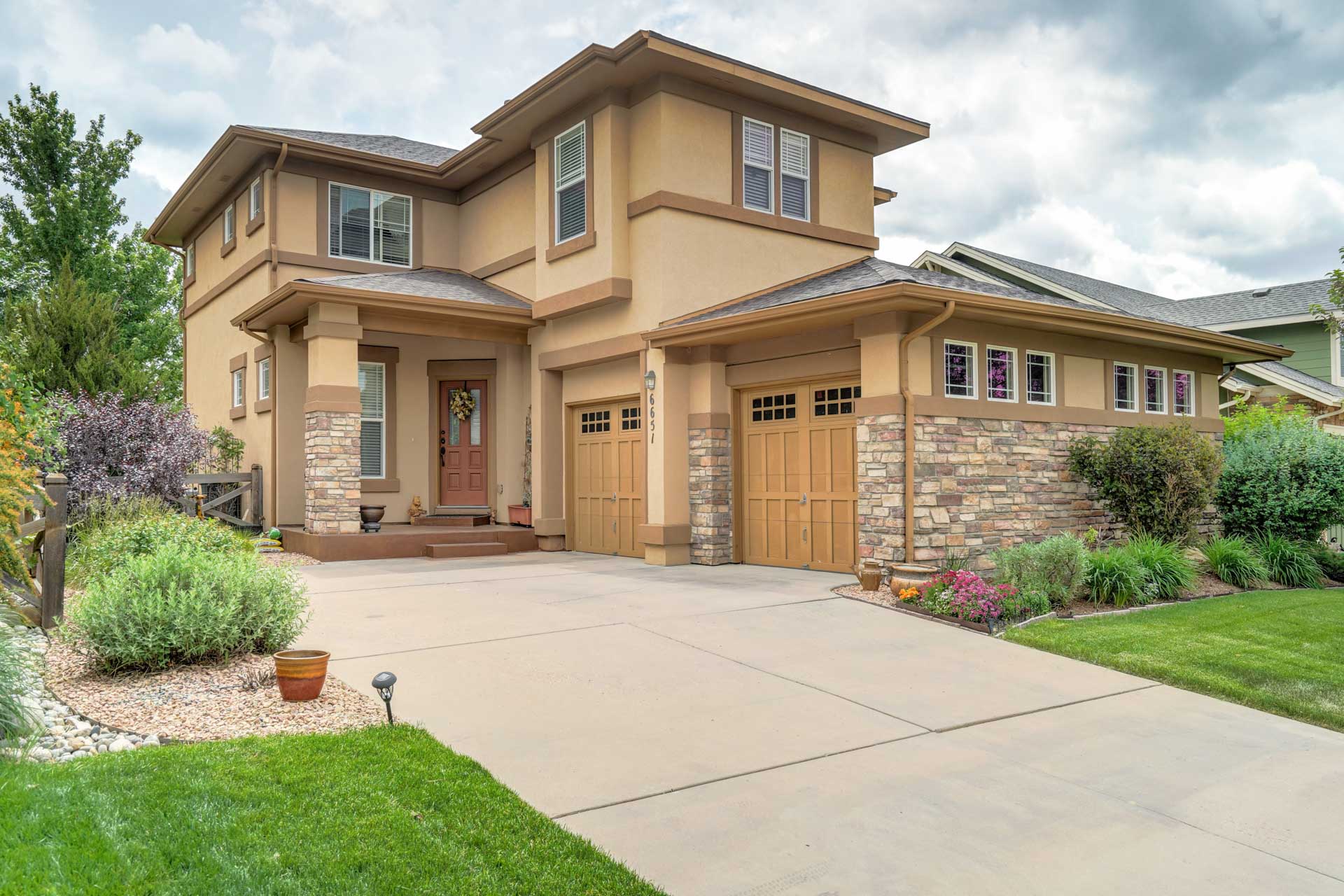 6651 Big Leaf Ln presented by Ali Applegate – FēD
