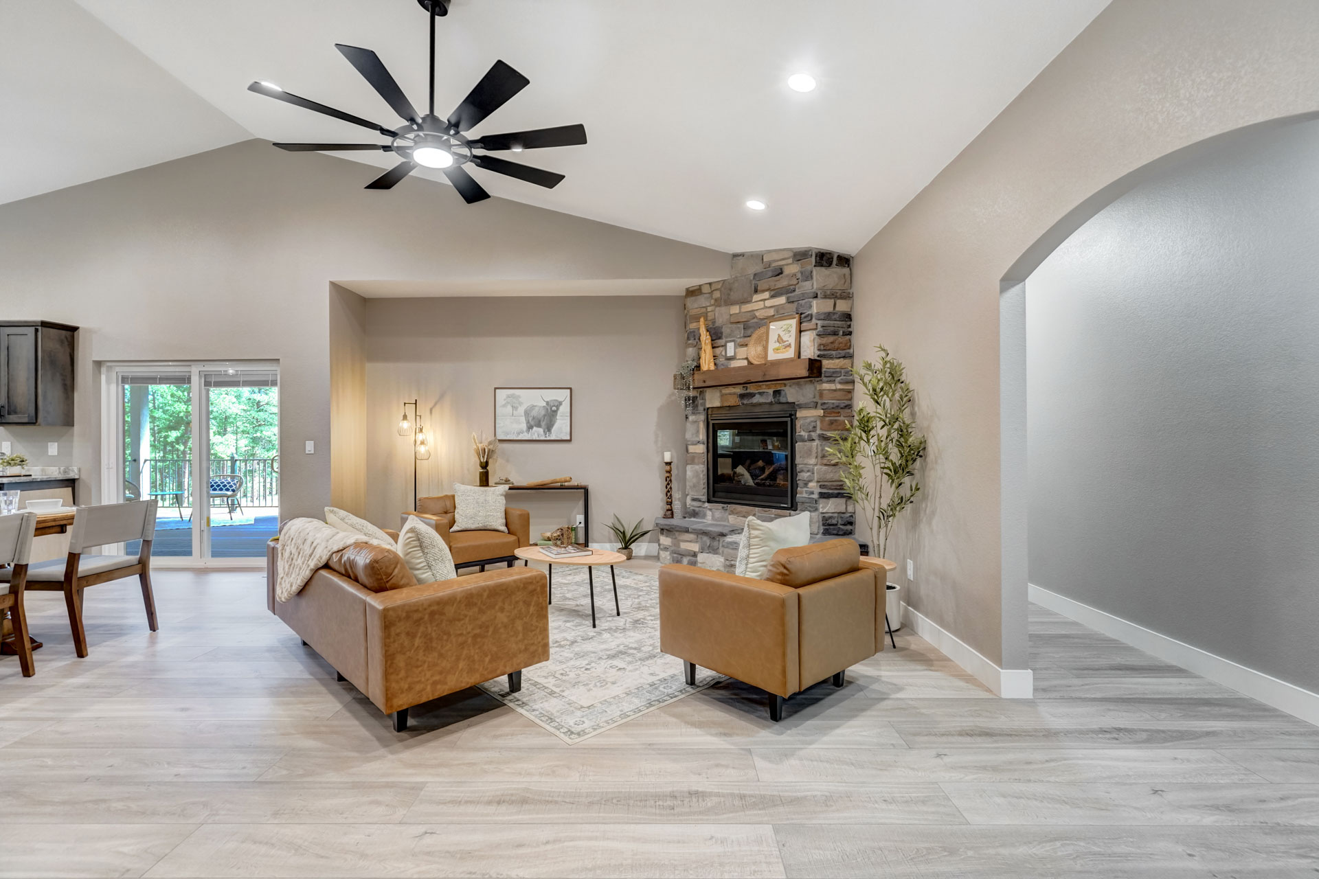 1312 Stone Ridge Dr – FēD