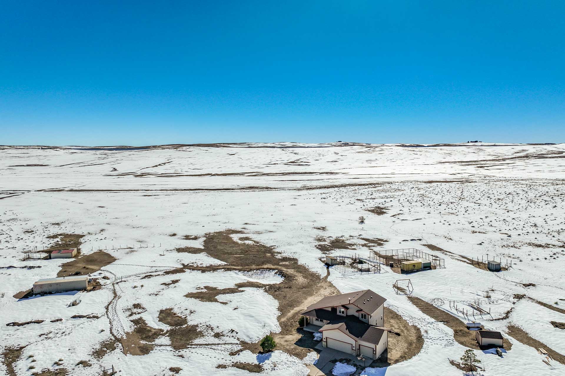 21955 Sweet Rd presented by Jody Heffner – FēD