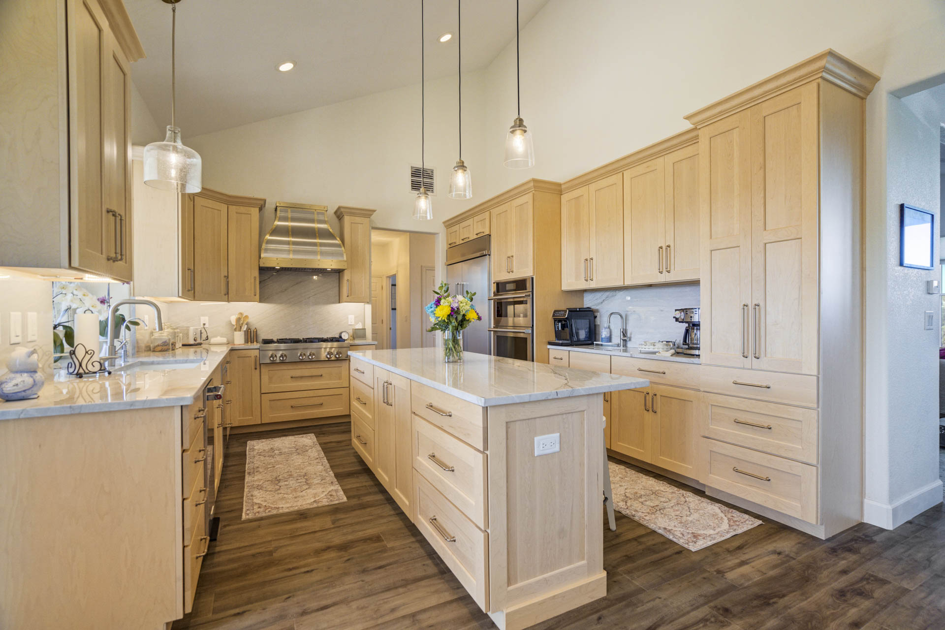 9114 Clydesdale Rd presented by Amelia Wiren – FēD