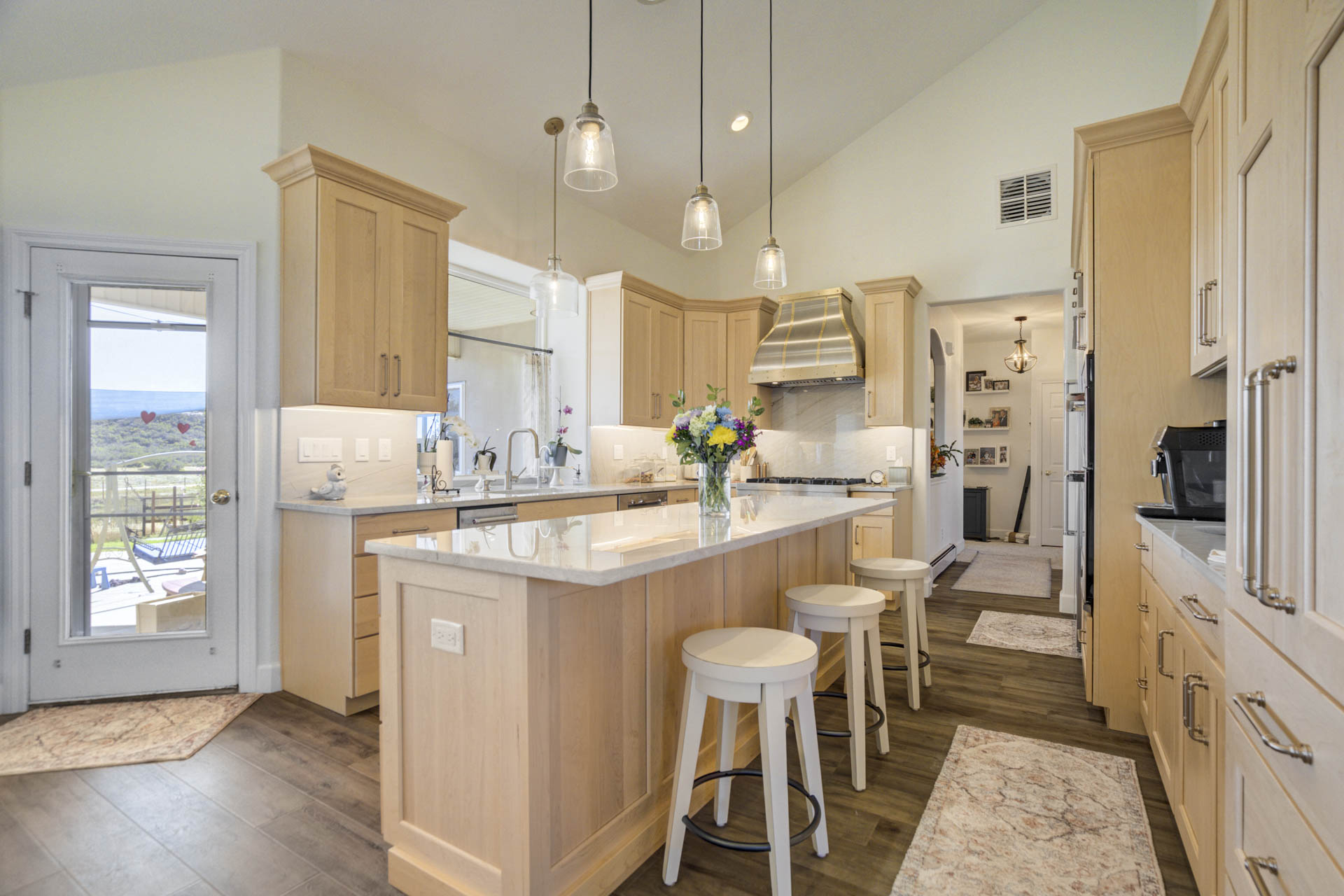 9114 9114 Clydesdale Rd presented by Amelia Wiren – FēD