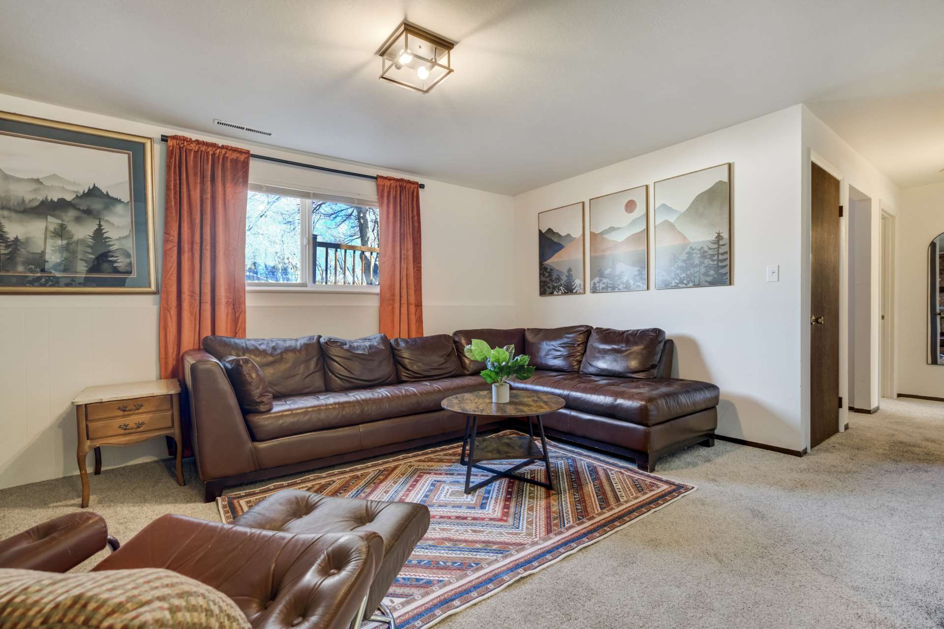 3236 W Fontanero St presented by Renjoy – Short Term Rentals – FēD